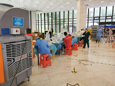 “疫”不容辭，瑞泰風(fēng)移動(dòng)式冷風(fēng)機(jī)助力松山湖核酸檢測現(xiàn)場通風(fēng)降溫